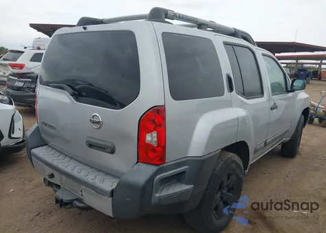 2013 Nissan Xterra S z USA, uszkodzony, nr VIN 5N1AN0NU4DN818689